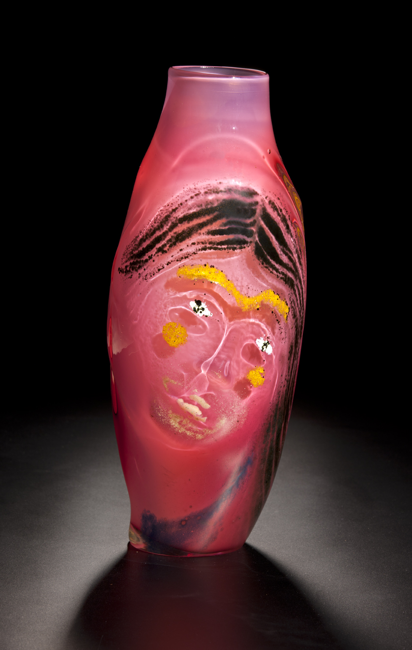  Paul Marioni (American, born 1941).&nbsp; Pink Head,  Made at the Museum in 2011.&nbsp;Blown glass and enamels;&nbsp;13 x 5 x 5 in.&nbsp;Collection of Museum of Glass, Tacoma, Washington, gift of the artist. 