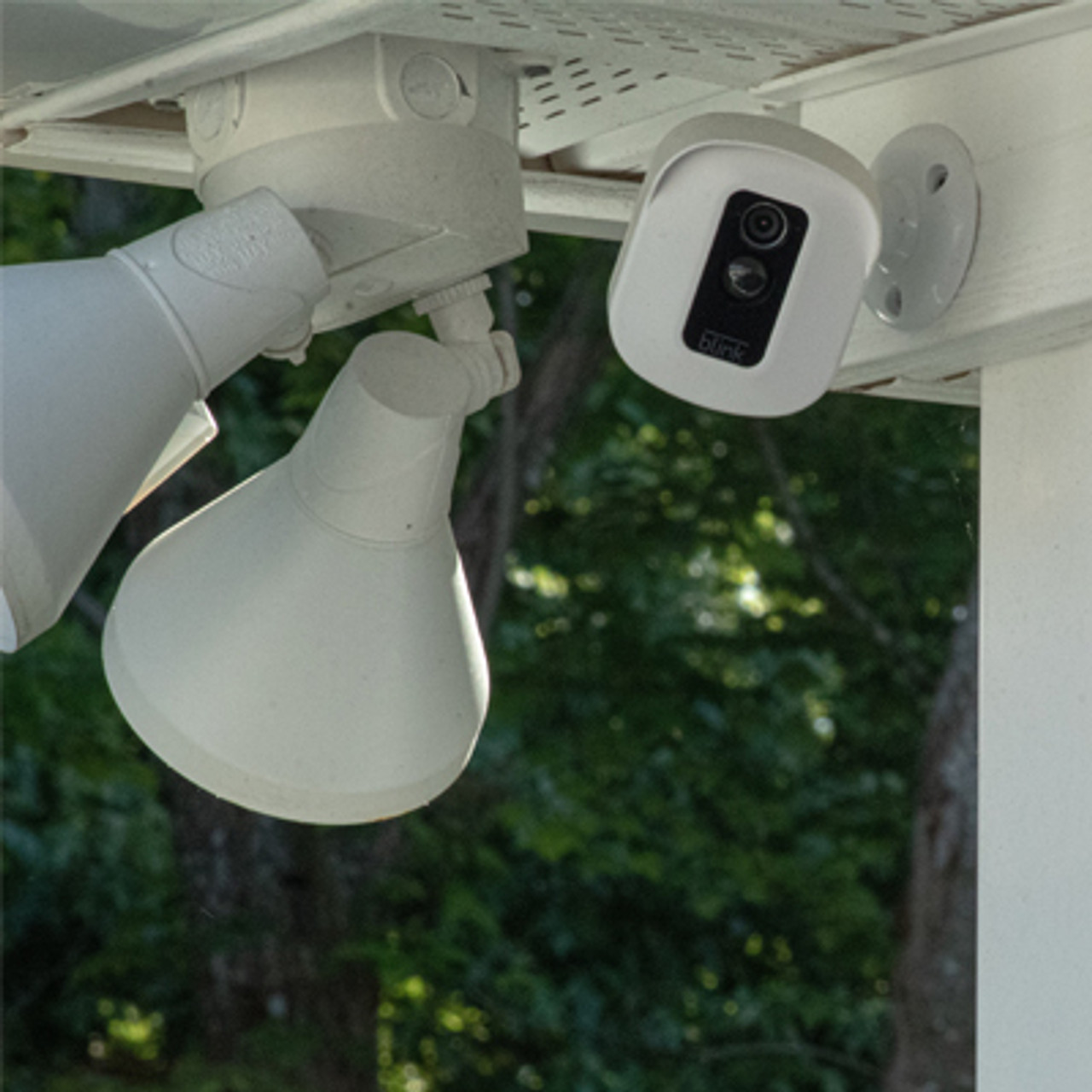 SECURITY CAMERA