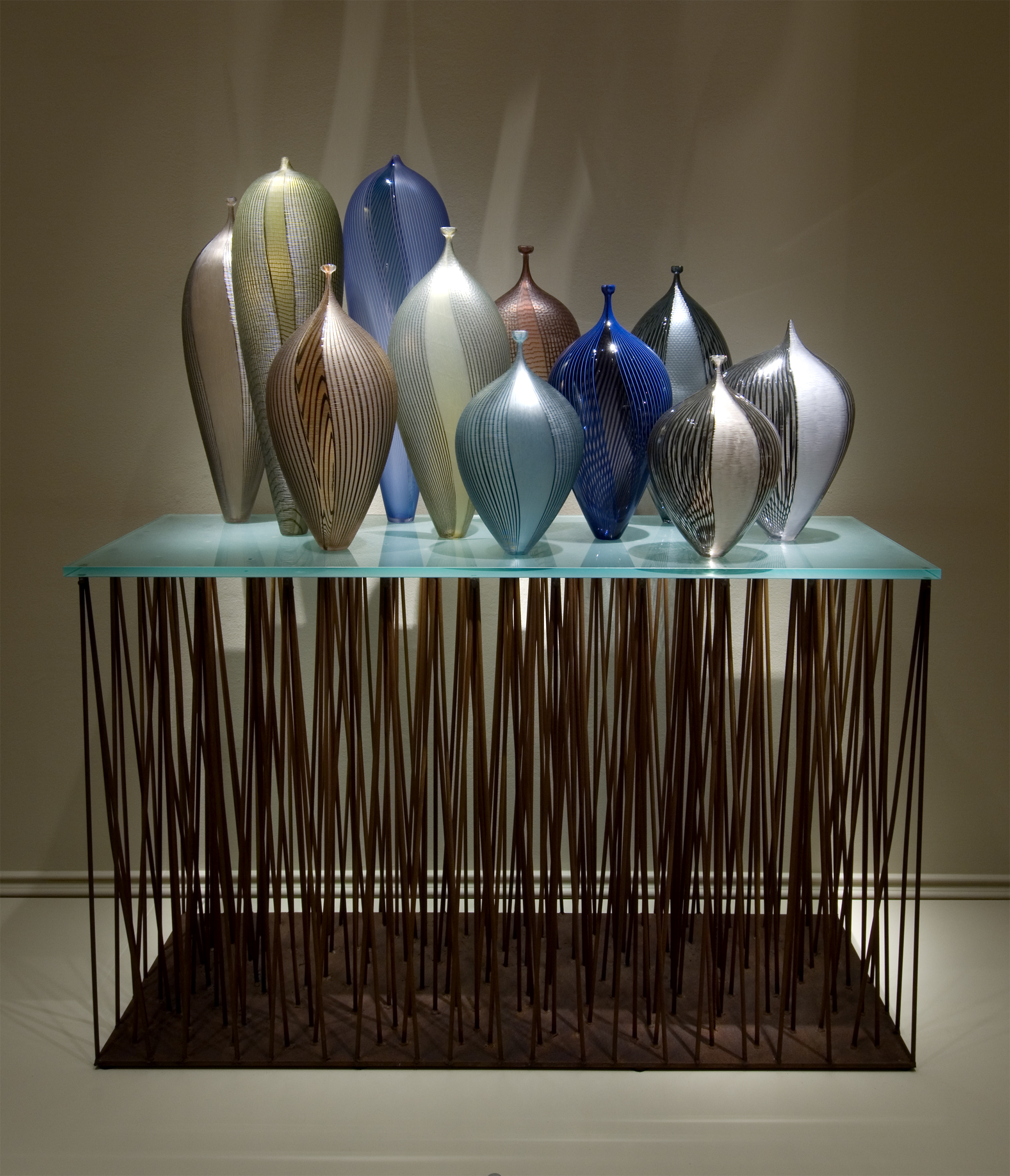  Lino Tagliapietra (Italian, born 1934).&nbsp; Manhattan Sunset,  1997.&nbsp;Blown glass with canepick-ups,  battuto  and  inciso  cut; steel and glass base;&nbsp;67 x 60 x 20 in.&nbsp;Collection of Museum of Glass, Tacoma, Washington.&nbsp;Photo cou